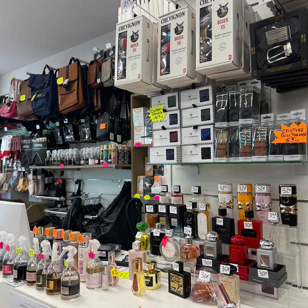 THE OUTLET CLICHY 1